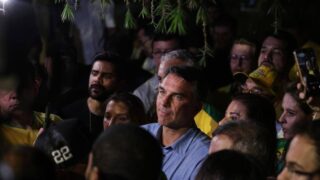 Flávio Bolsonaro condiciona quebra de sigilos a novas exigências sobre aliados de Lula no TSE