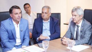 Flávio Bolsonaro se reúne com senador Bagattoli e FPA para discutir os rumos do setor produtivo