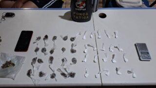 Força Tática prende dois suspeitos de tráfico com porções de drogas no Orgulho do Madeira
