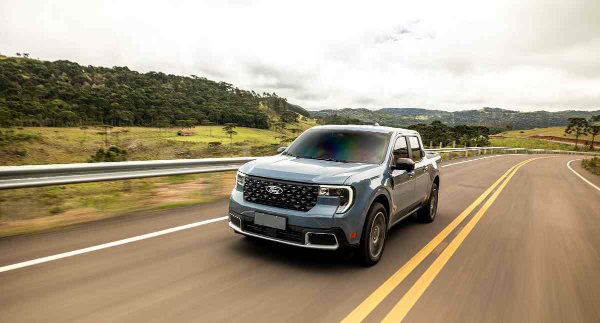 Ford amplia Maverick 2026 com versão Lariat de 253 cavalos