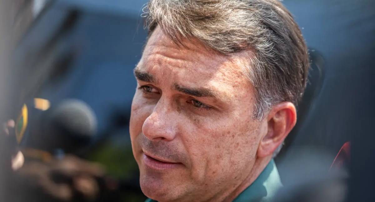 Governo argentino nega entrada de Flávio Bolsonaro na Argentina após rumores sobre voo privado