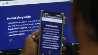 Governo federal pede bloqueio de milhares de sites ilegais de apostas e aponta bilhão retido para devolução