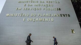 Governo prevê remanejar R$ 20 bilhões no Orçamento de 2027 para bancar pacote de estímulo