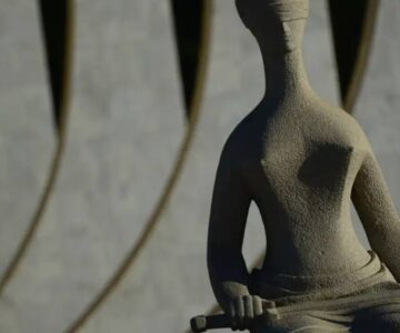 Homem é contido por segurança após tentar entrar no STF dizendo ser “imperador”