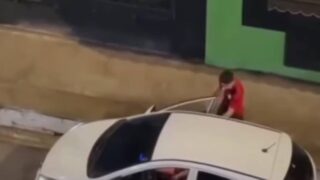 Homem é flagrado agredindo mulher dentro de carro no Centro de Porto Velho
