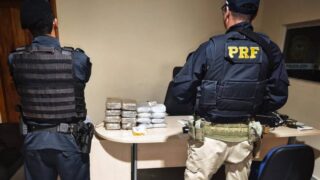 Homem é preso com 17 quilos de drogas em terminal rodoviário de Pimenta Bueno