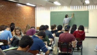 Inep abre credenciamento para professores do ensino superior elaborarem questões do Enade 2027