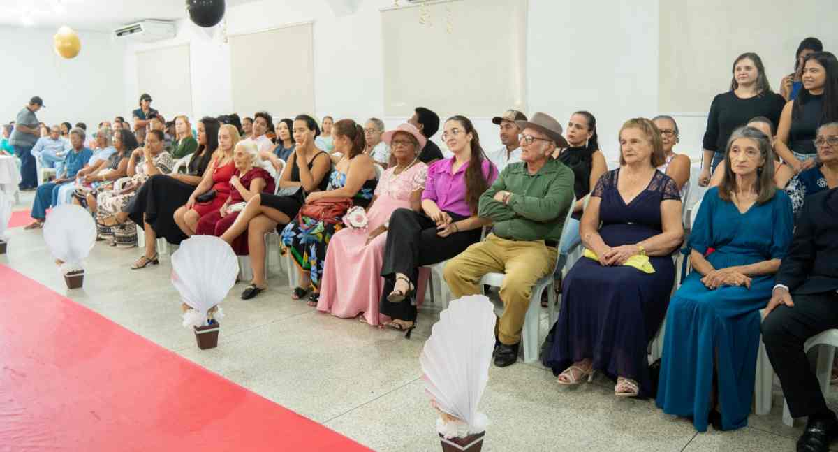 Jaru escolhe Miss e Mister Terceira Idade em desfile de valorização dos idosos