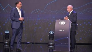 Lula e Flávio Bolsonaro assinam acordo no TSE e autorizam quebra simultânea de sigilos bancário, fiscal e telefônico
