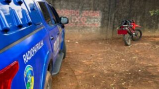 Mãe se tranca em quarto para evitar ser morta pelo próprio filho em RO