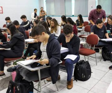 MEC abre inscrições para 50 mil vagas remanescentes do Fies 2026/2 com opção de financiamento integral