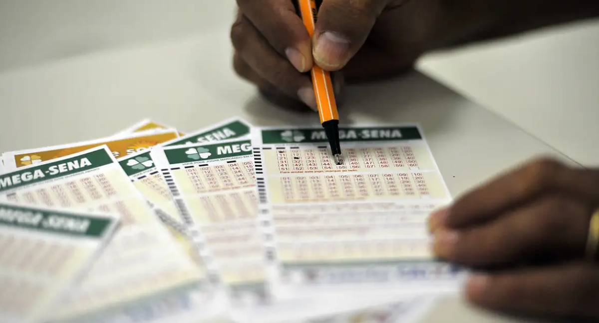 Mega-Sena acumula e prêmio principal pode pagar R$ 170 milhões no próximo sorteio
