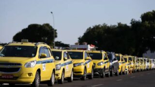 Ministério da Fazenda autoriza R$ 30 bilhões para compra de carros por taxistas e motoristas de aplicativo
