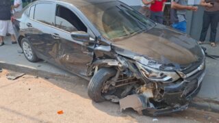 Motorista de Onix é preso suspeito de embriaguez após acidente que causou destruição em Porto Velho