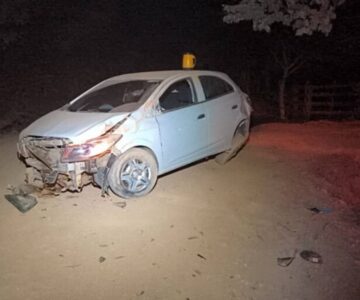 Motorista suspeito de embriaguez perde o controle e capota veículo na zona rural de Theobroma