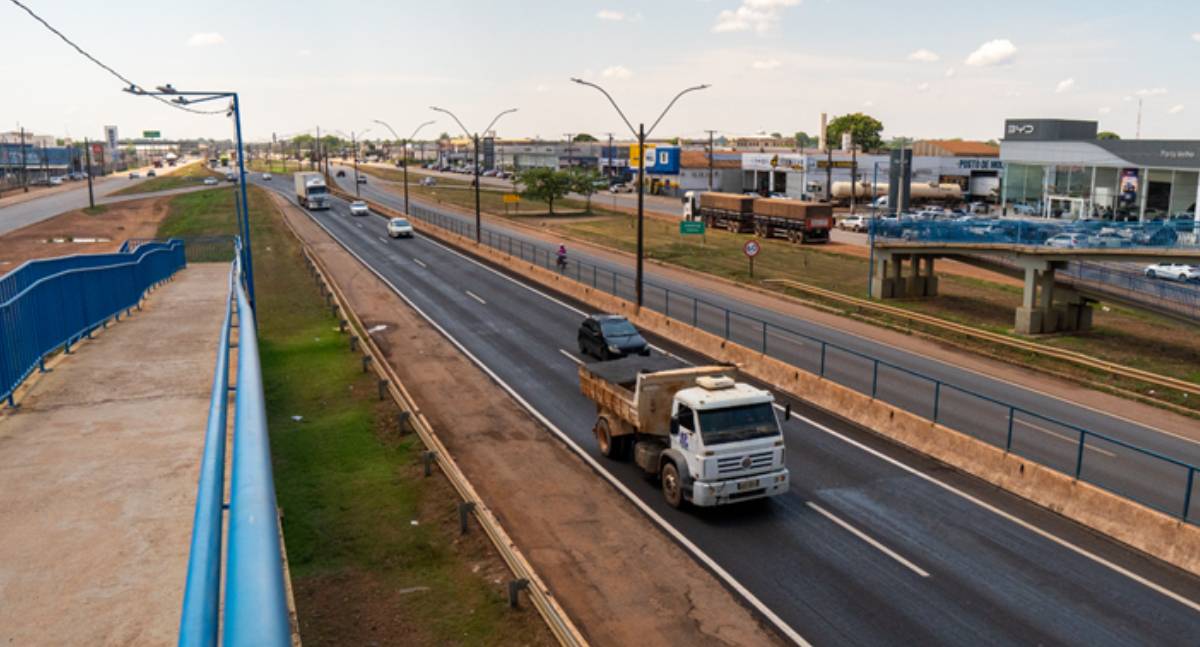 Nova 364 mobiliza equipes para obras e serviços na BR-364