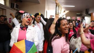 Outubro Rosa: especialistas destacam a importância do apoio emocional no pós-tratamento do câncer de mama