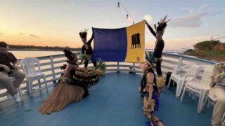 Passeio de barco reúne famílias na celebração dos 112 anos de Porto Velho