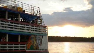 Passeios de barco encerram programação dos 112 anos de Porto Velho