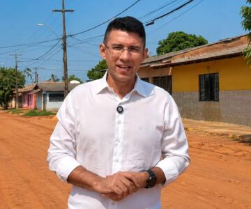 Pedro Geovar acompanha avanço do asfalto no Cidade Nova