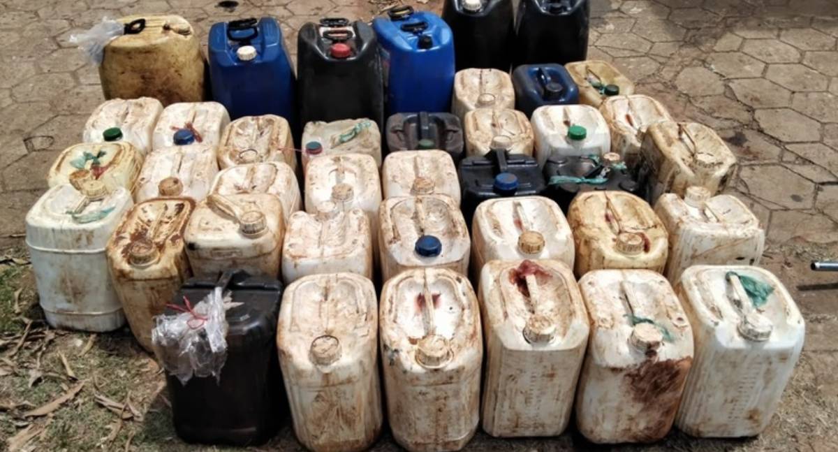 PF apreende mil litros de combustível em porto clandestino na fronteira em RO