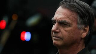 PGR emite parecer favorável para que Flávio Bolsonaro retome visitas ao pai em prisão domiciliar