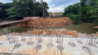 Ponte sobre o Rio Cujubim avança na RO-205