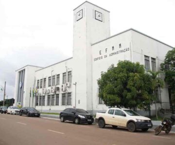 Prefeitura de Porto Velho retifica editais de concursos da Educação e Saúde