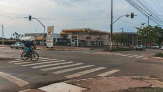 Prefeitura instala semáforo em cruzamento da avenida Mamoré, em Porto Velho