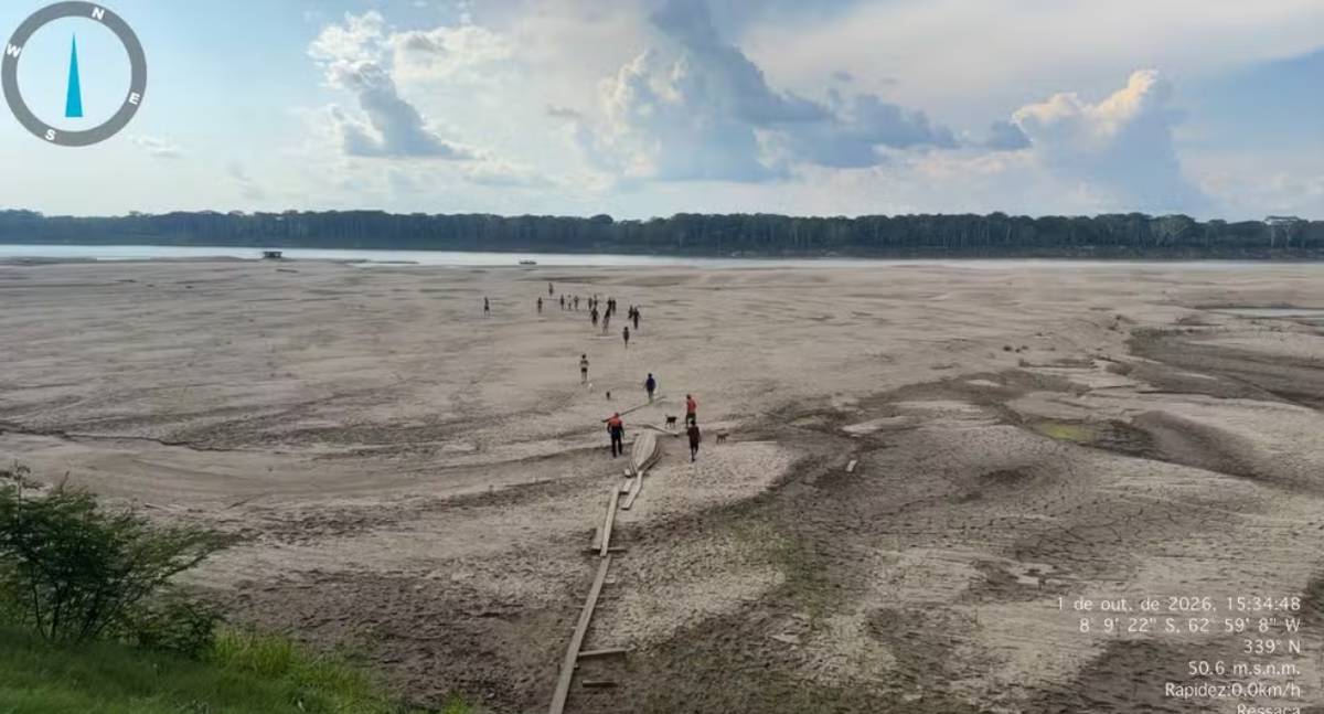 Seca no rio Madeira forma praias gigantes e leva Porto Velho a decretar emergência