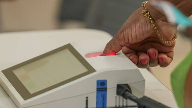 TSE registra substituição de 1.544 urnas eletrônicas até as 15h30
