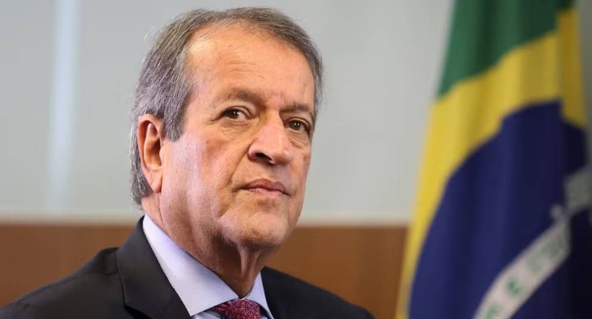 Valdemar Costa Neto critica carta de Flávio Bolsonaro e reitera reconhecimento do resultado das urnas